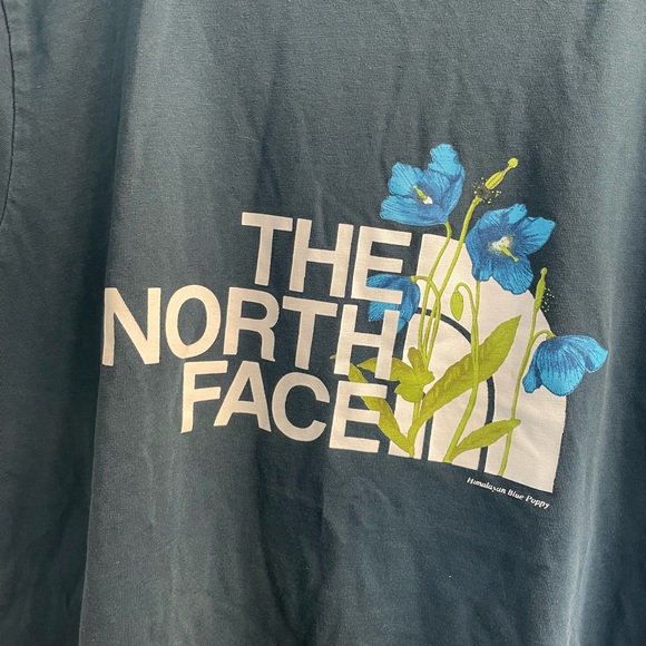 The North Face Tee - Picture 2 of 8